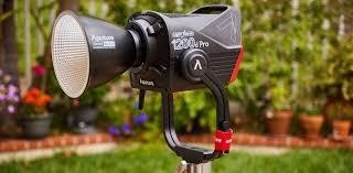 APUTURE 1200d Storm